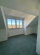 Kinderzimmer - schöne 3-Zimmer-Wohnung im Dachgeschoss mit B-Schein