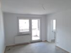 Wohnzimmer - Foto aus dem Jahr 2020 - schöne 2-Zimmer-Wohnung mit Balkon in Langerfeld